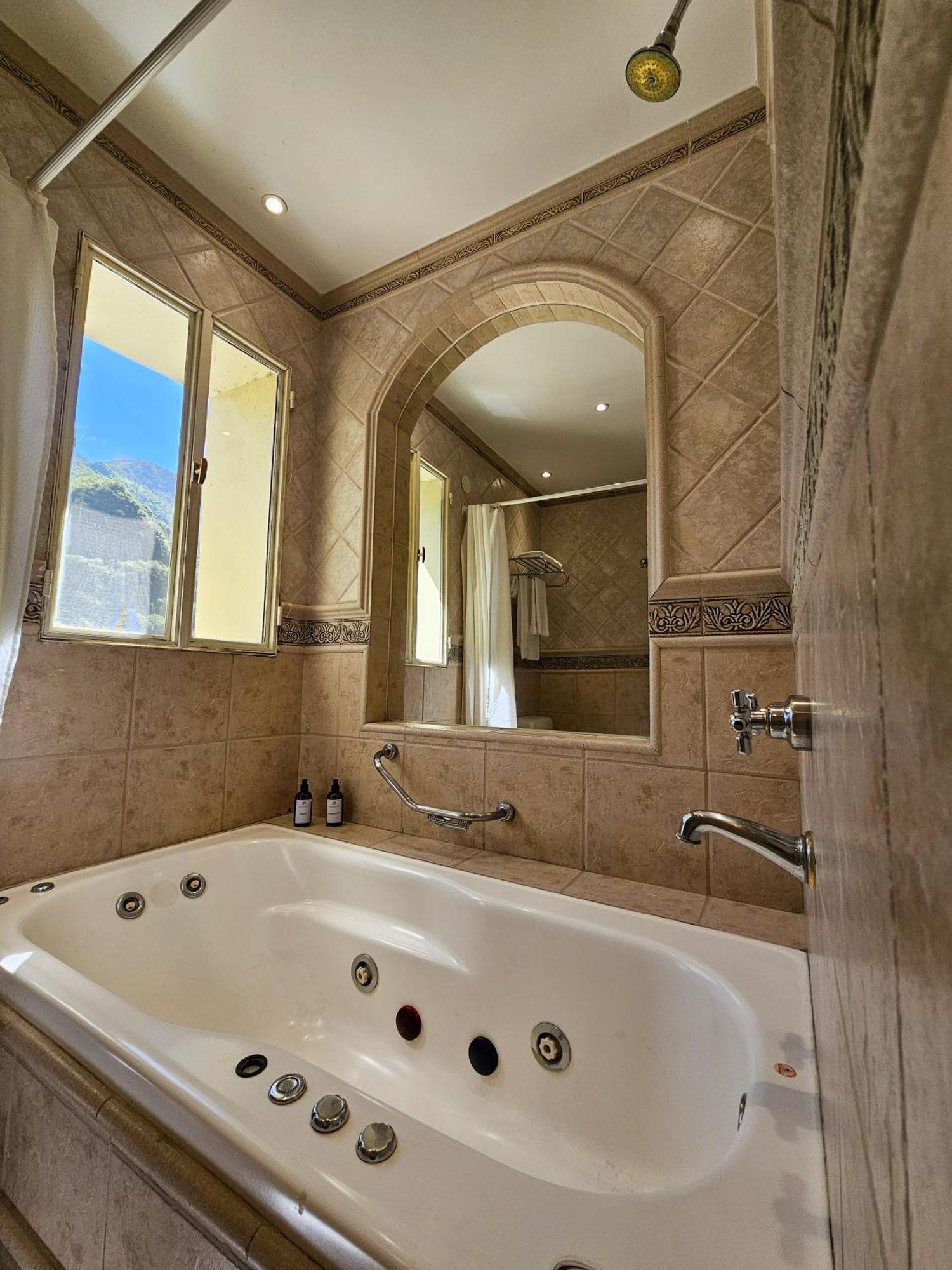 Hotel Spa Termas De Reyes سان سلفادور دي خوخوي المظهر الخارجي الصورة